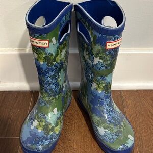 Hunter Kids Camouflage Blue and Green Boots